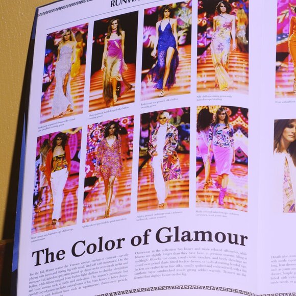 Versace The Magazine Premier Issue Fall Winter 2002 RARE LOST MEDIA - Picture 5 of 15